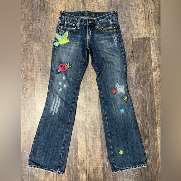 Miss Me Denim - Miss Me WOODSTOCK Hippie Patch Embroidered Distressed Jeans 26